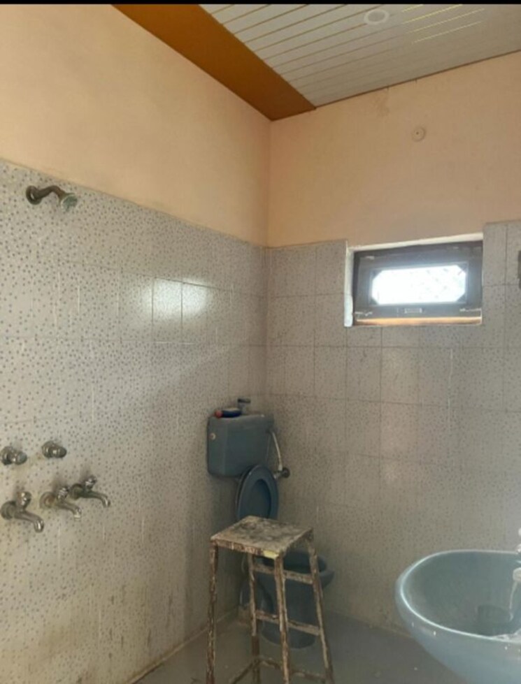 Bathroom, aliganj 2 Bedroom 1750 Sq.Ft. Villa In Aliganj Lucknow 9767067