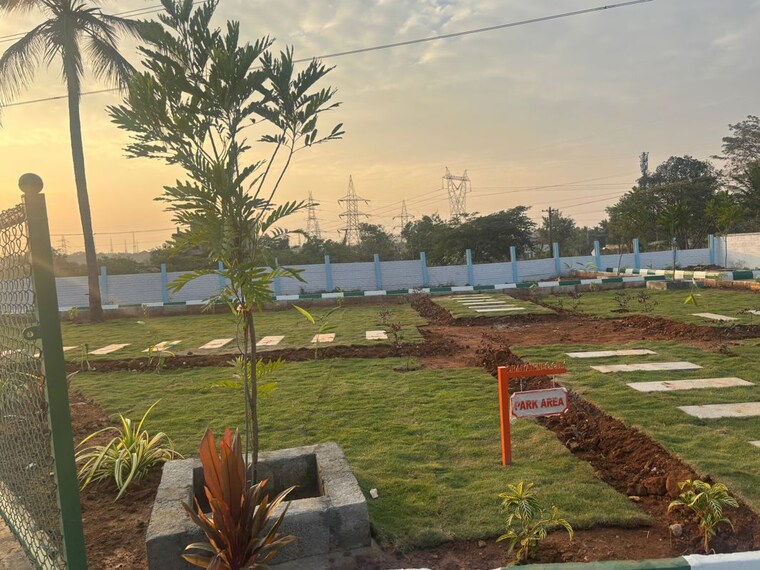 Garden, kanakapura road  1500 Sq.Yd. Plot In Kanakapura Road Bangalore 9767103