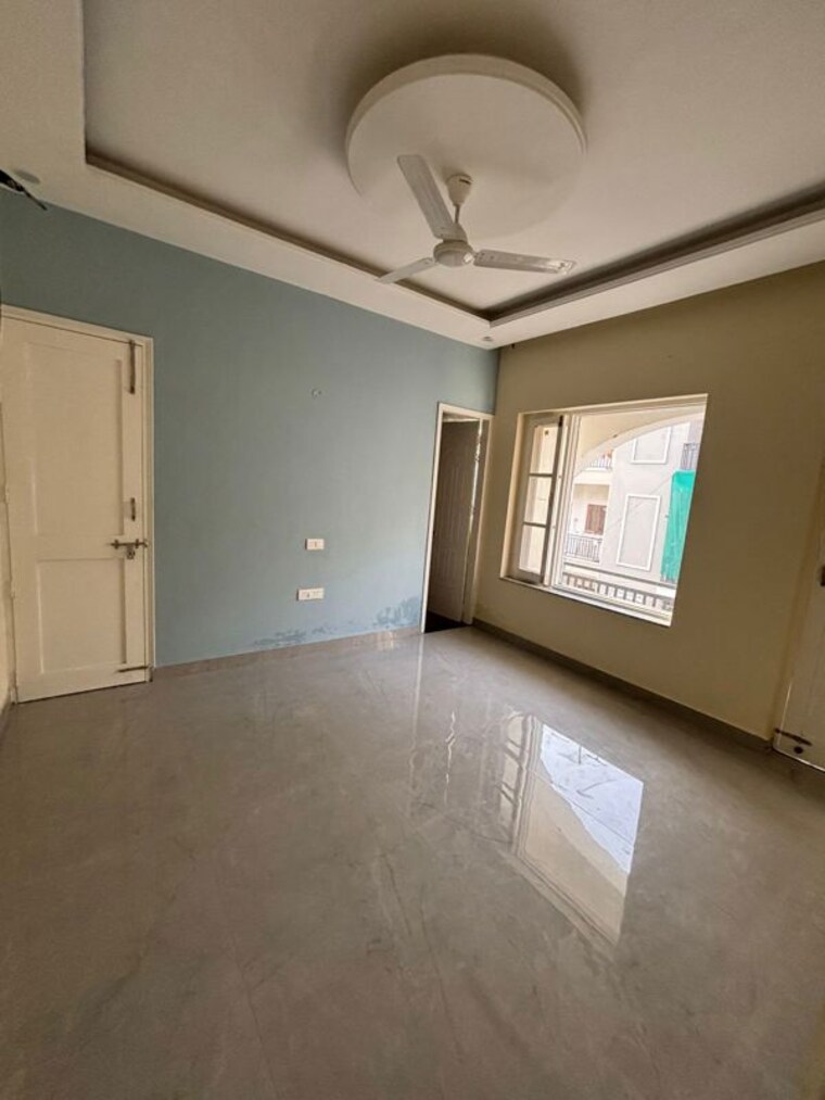 Room, sbp-housing-park 3 Bedroom 1500 Sq.Ft. Apartment In Central Derabassi Chandigarh 9767083