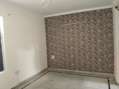 3 BHK + Pooja Room,Servant Room,Study Room,Extra Room Builder Floor For Rent in Green Fields Colony