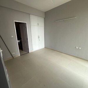 Room in 2 BHK Apartment at Supertech Hues, Sector 68 – for Rent