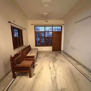 Bedroom in 2 BHK Builder Floor at Sector 23 – for Rent