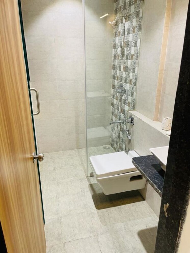 Bathroom, adityaraj-majestic 2 Bedroom 560 Sq.Ft. Apartment In Chembur Mumbai 9767095