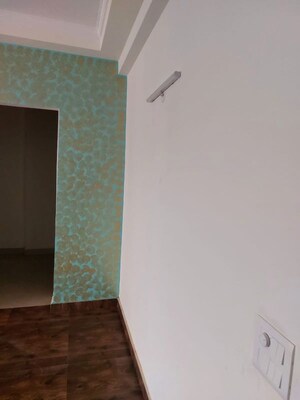 Furnished Amenities in 4 BHK Apartment at Amrapali Sapphire Phase-II, Sector 45 – for Sale