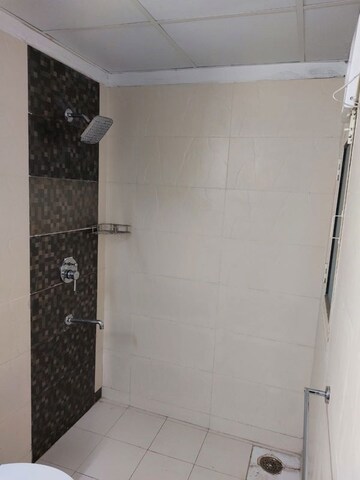 Bathroom in 4 BHK Apartment at Amrapali Sapphire Phase-II, Sector 45 – for Sale