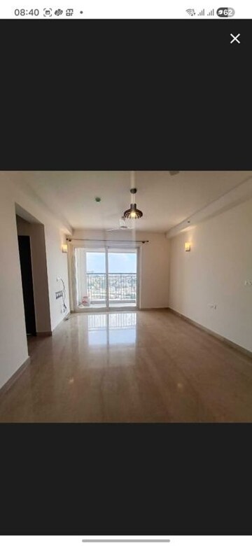 Room in 2 BHK Apartment at Prestige Misty Waters, Hebbal – for Rent