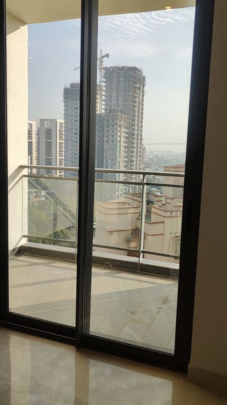 Room, dlf-regency-park-ii 3 Bedroom 1550 Sq.Ft. Apartment In Sector 27 Gurgaon 9767312