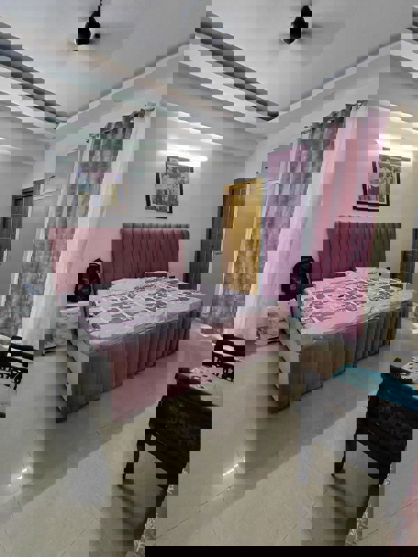 3 BHK Apartment For Rent in Ahinsa Khand 2