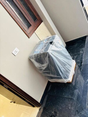 Staircase in 4 BHK Apartment at DLF The Summit, Dlf Phase V – for Rent