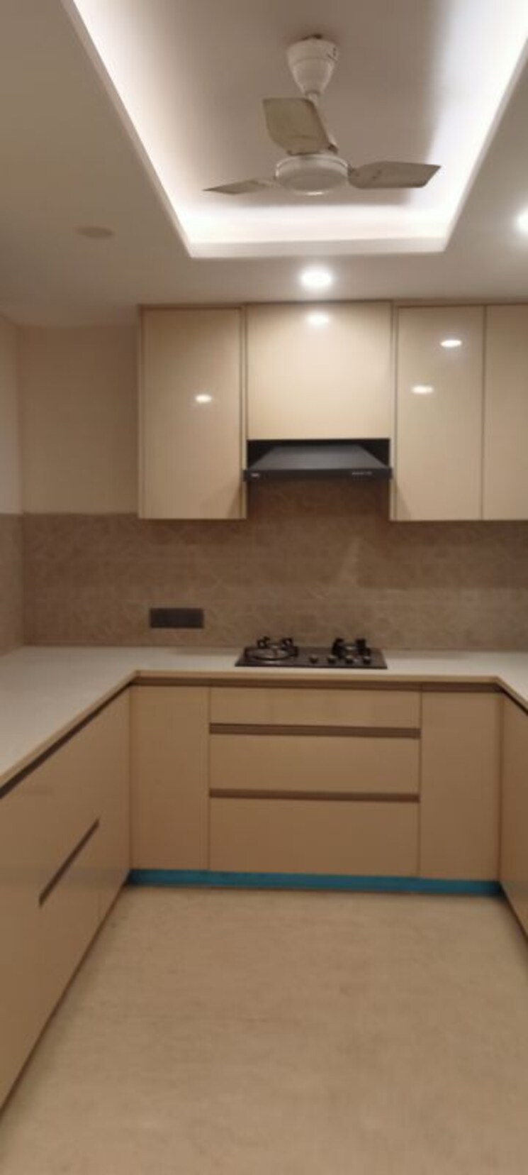 Kitchen, dlf-city-phase-iv 4 Bedroom 3300 Sq.Ft. Builder Floor In Dlf Phase iv Gurgaon 9767326
