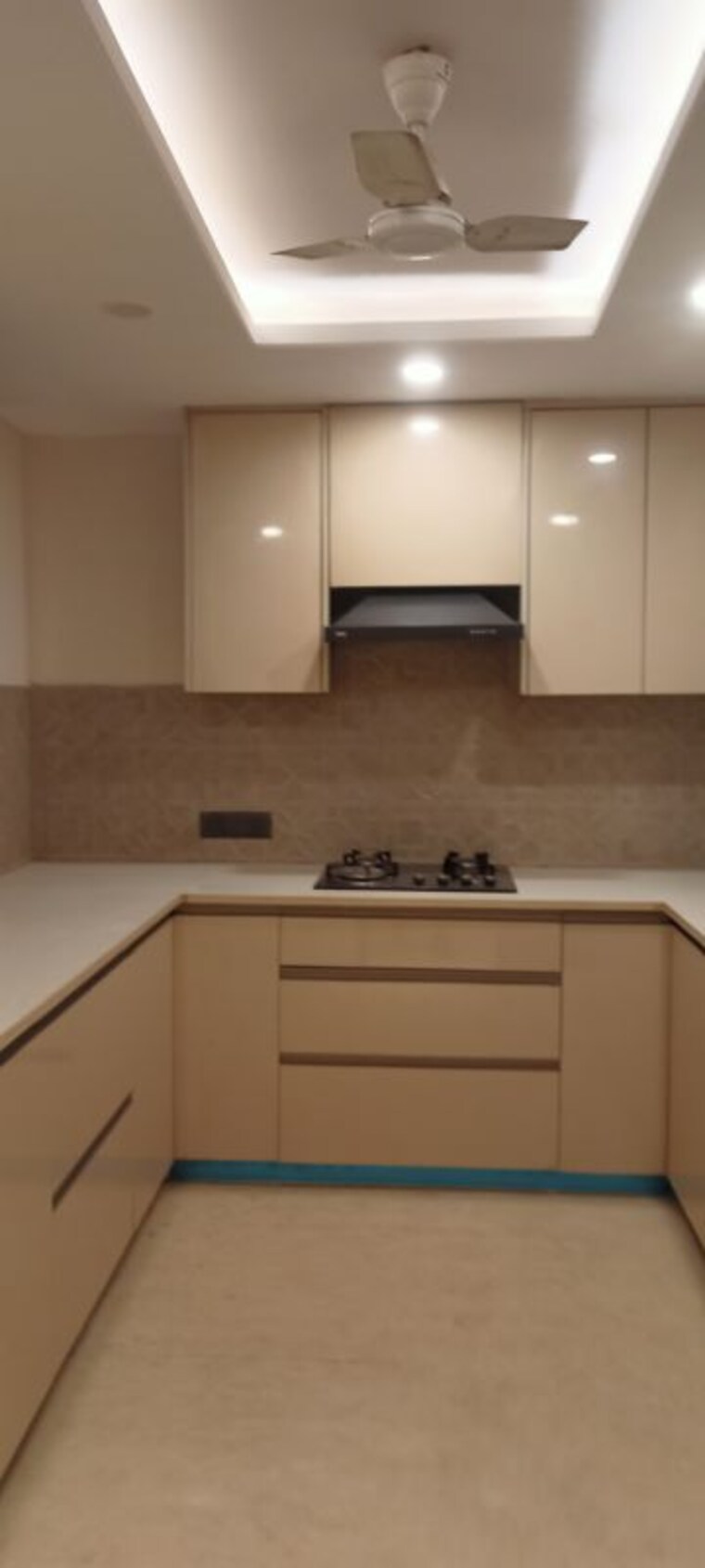 Kitchen, dlf-city-phase-iv 4 Bedroom 3300 Sq.Ft. Builder Floor In Dlf Phase iv Gurgaon 9767326