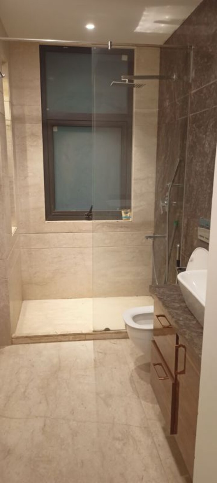 Bathroom, dlf-city-phase-iv 4 Bedroom 3300 Sq.Ft. Builder Floor In Dlf Phase iv Gurgaon 9767326