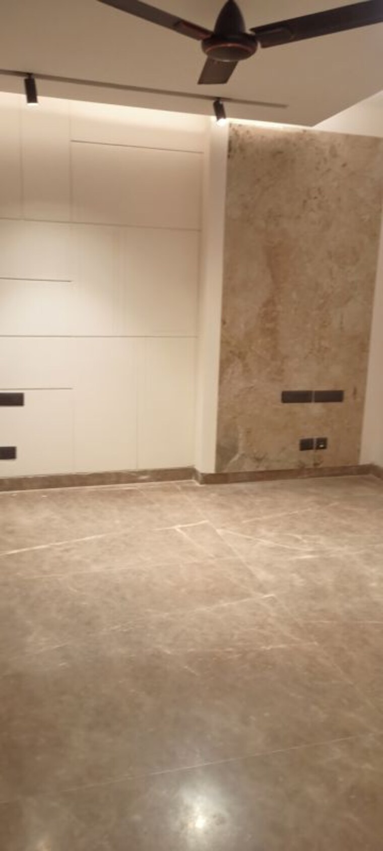 Room, dlf-city-phase-iv 4 Bedroom 3300 Sq.Ft. Builder Floor In Dlf Phase iv Gurgaon 9767326