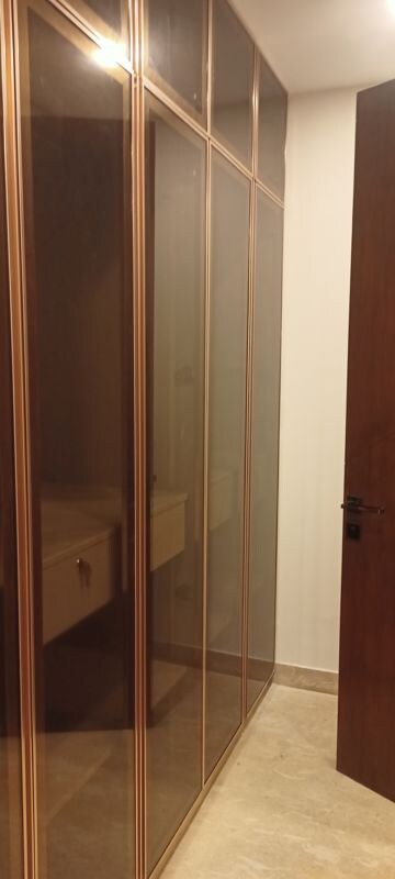 Building Lobby in 4 BHK Builder Floor at DLF City Phase IV, Dlf Phase iv – for Rent