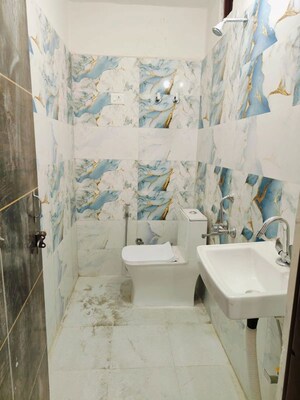 Bathroom in 1 BHK Builder Floor at Saket – for Rent