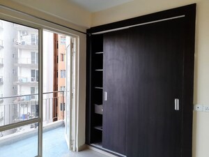 Room in 2 BHK Apartment at ROF Aalayas, Sector 102 – for Rent