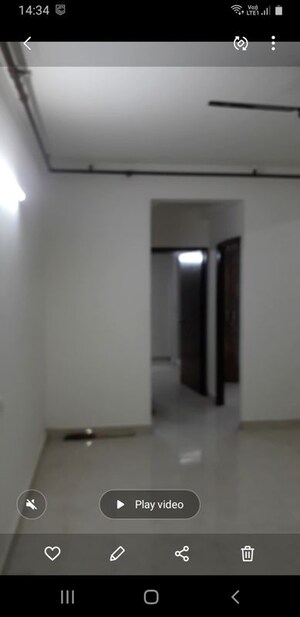 Room in 2 BHK Apartment at Signature Global The Roselia, Sector 95a – for Rent