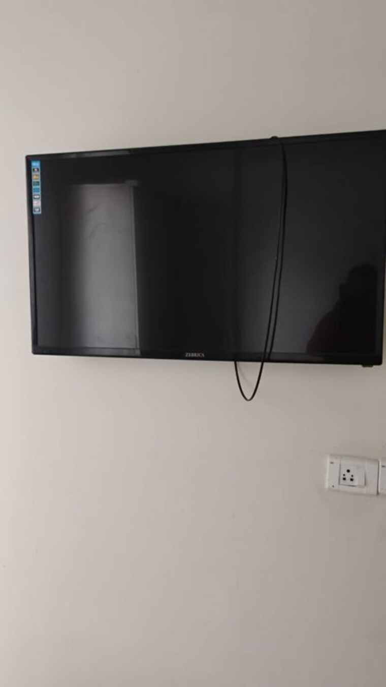 Room, rof-aalayas 2 Bedroom 574 Sq.Ft. Apartment In Sector 102 Gurgaon 9767358