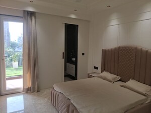 Bedroom in 3.5 BHK Builder Floor at BPTP The Oval, Sector 70a – for Sale