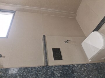 Furnished Amenities in 3.5 BHK Builder Floor at BPTP The Oval, Sector 70a – for Sale