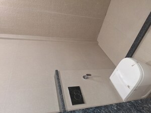 Furnished Amenities in 3.5 BHK Builder Floor at BPTP The Oval, Sector 70a – for Sale