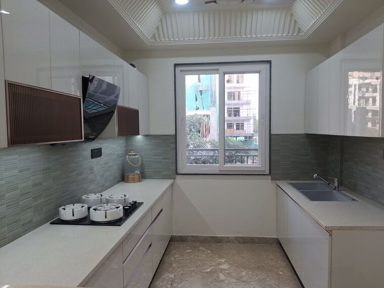 Room, bptp-the-oval 3.5 Bedroom 1450 Sq.Ft. Builder Floor In Sector 70a Gurgaon 9467853