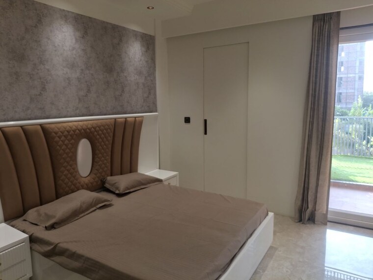 Bedroom, bptp-the-oval 3.5 Bedroom 1450 Sq.Ft. Builder Floor In Sector 70a Gurgaon 9467853
