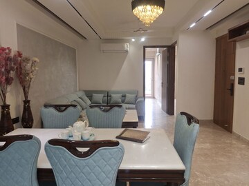 Team Area in 3.5 BHK Builder Floor at BPTP The Oval, Sector 70a – for Sale