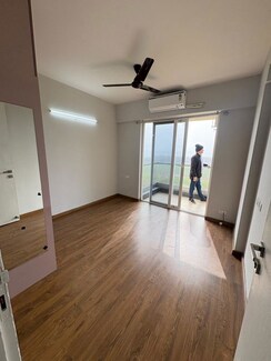 3 BHK + Pooja Room Apartment For Rent in Signature Global City