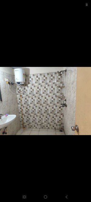 Bedroom in 3 BHK Apartment at Antriksh Golf View, Sector 78 – for Rent