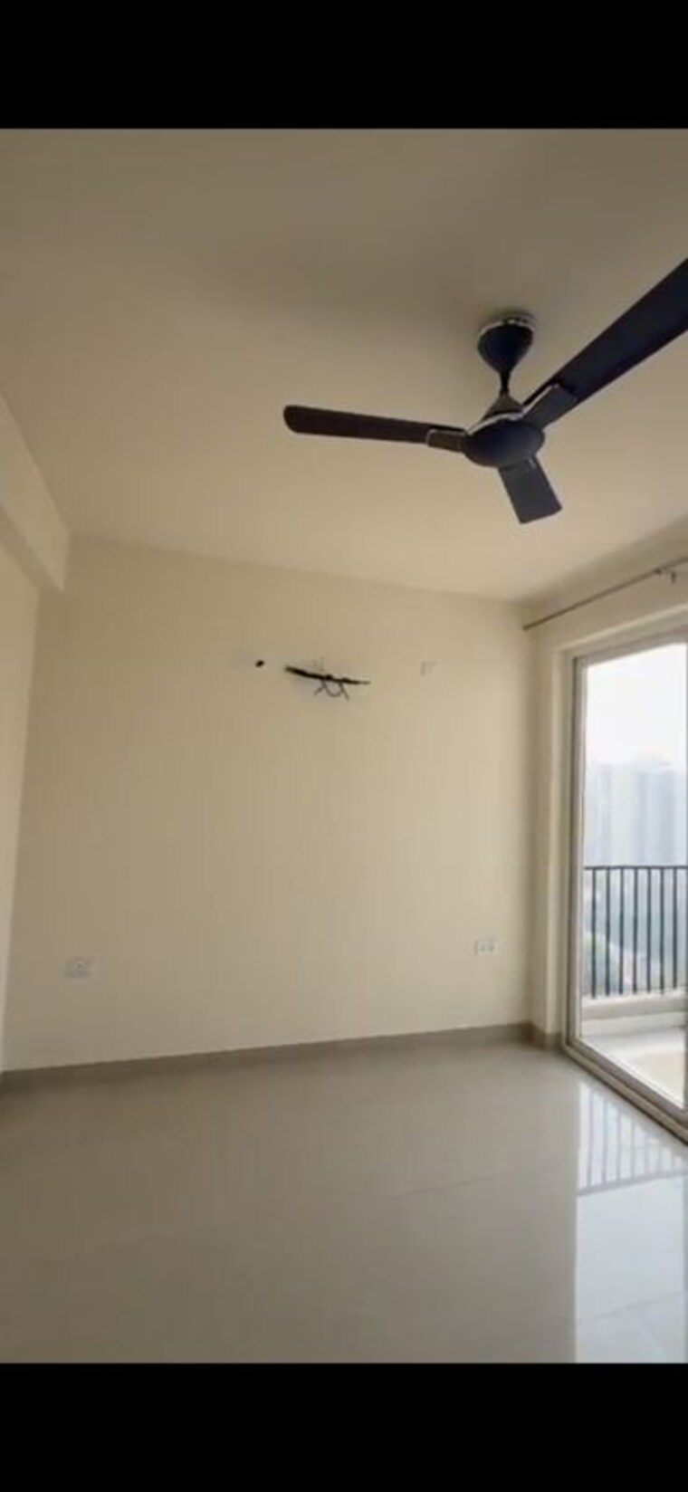 Room, shiv-the-ozone-solitaire 3 Bedroom 1735 Sq.Ft. Apartment In Sector 87 Faridabad 9767385