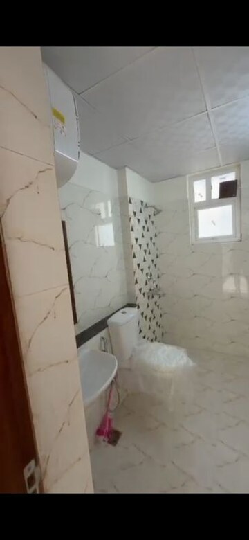 3 BHK Apartment For Rent in Shiv The Ozone Solitaire, Sector 87