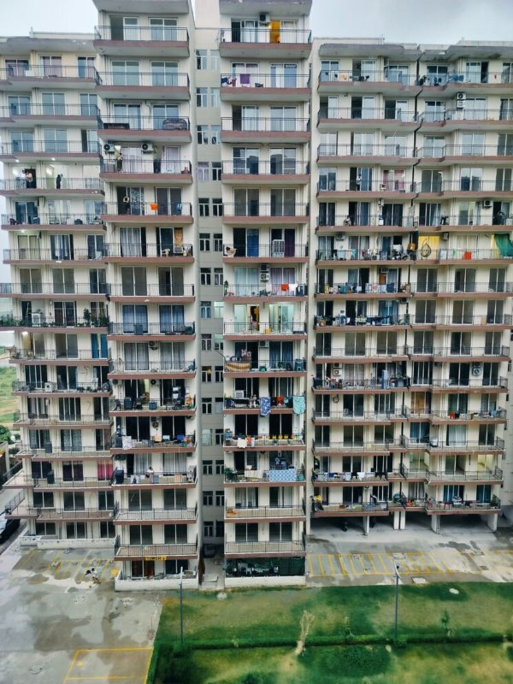 Exterior View, rof-aalayas-phase-2 3 Bedroom 864 Sq.Ft. Apartment In Sector 102 Gurgaon 9767427