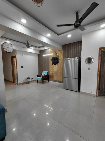 3 BHK Apartment For Rent in Saya Gold Avenue, Vaibhav Khand