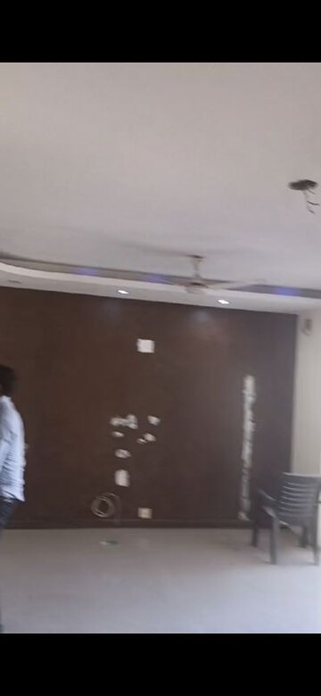 Furnished Amenities in 2 BHK Apartment at BPTP Park Grandeura, Sector 82 – for Rent