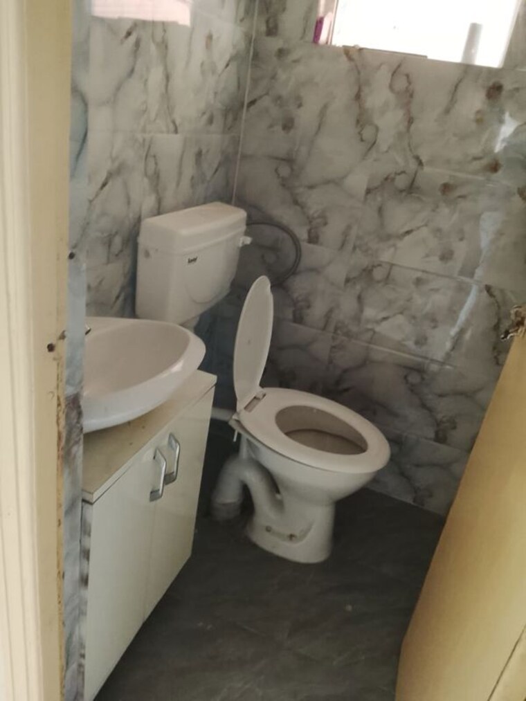 Master Bedroom, rof-aalayas 1 Bedroom 405 Sq.Ft. Apartment In Sector 102 Gurgaon 9767459