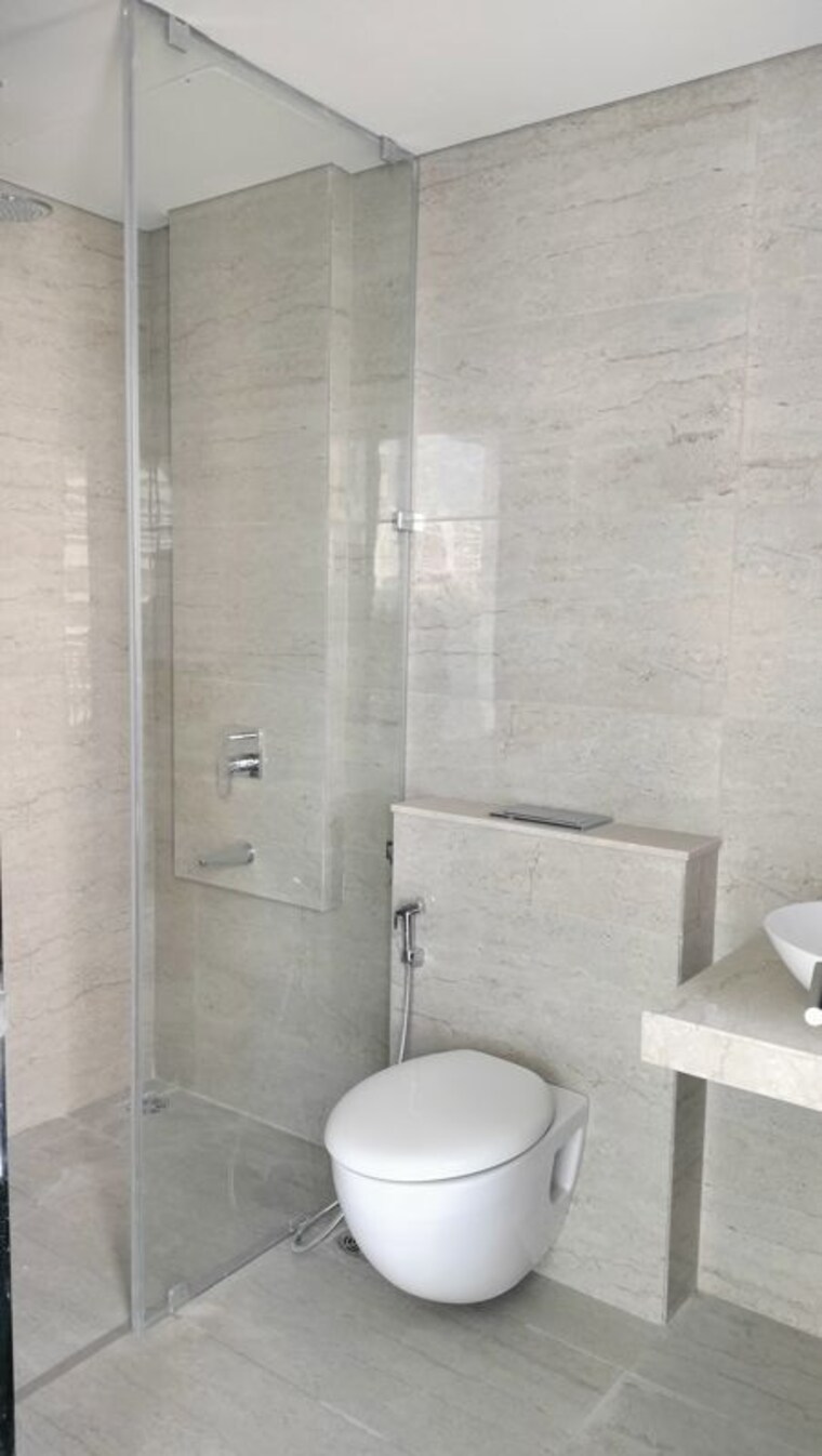 Bathroom, oberoi-maxima 3 Bedroom 1400 Sq.Ft. Apartment In Andheri East Mumbai 9767461