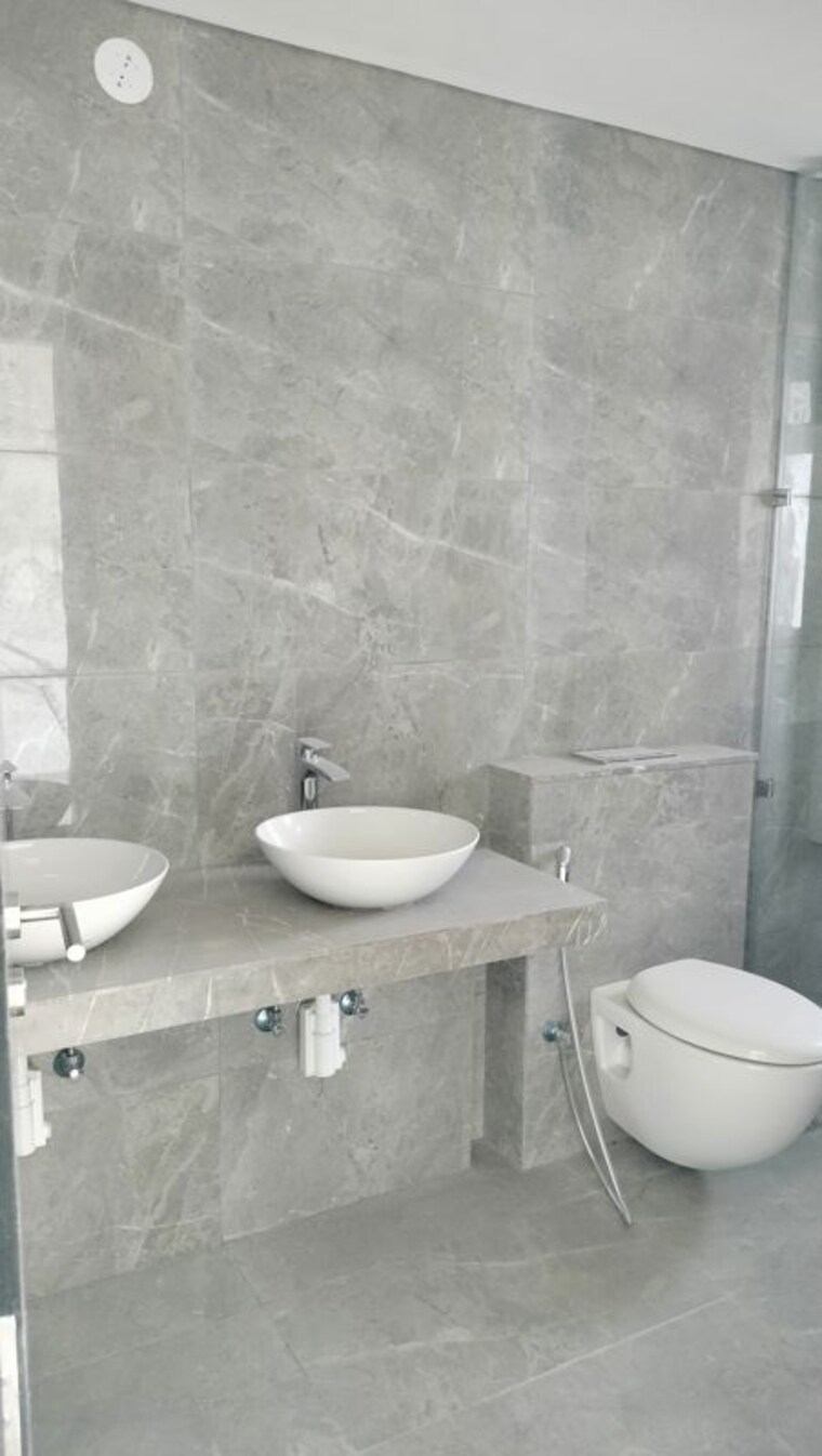 Bathroom, oberoi-maxima 3 Bedroom 1400 Sq.Ft. Apartment In Andheri East Mumbai 9767461
