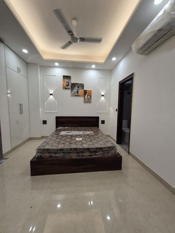 Bedroom in 2 BHK Apartment at Saket – for Rent
