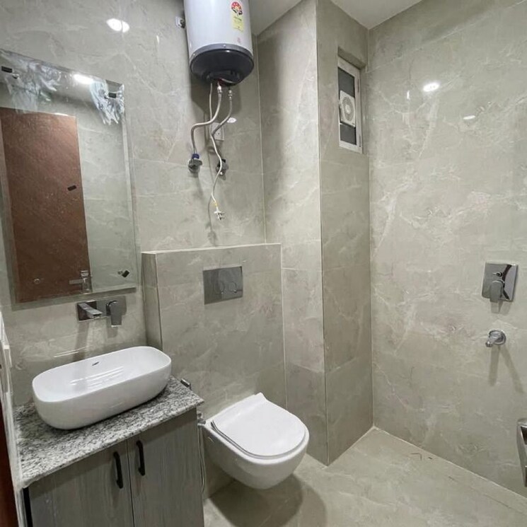 Bathroom, sector 52 1 RK 900 Sq.Ft. Builder Floor In Sector 52 Gurgaon 9767478