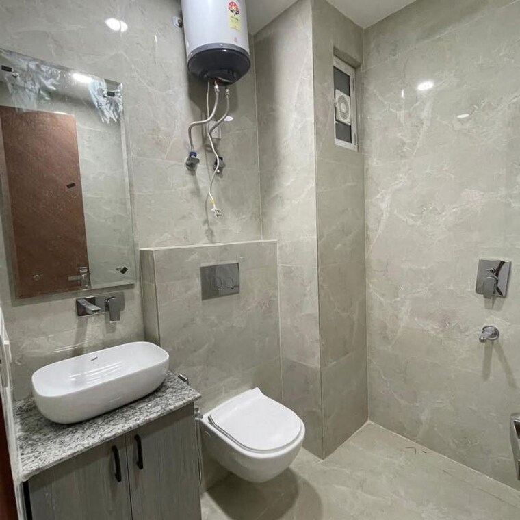 Bathroom, sector 52 1 RK 900 Sq.Ft. Builder Floor In Sector 52 Gurgaon 9767478