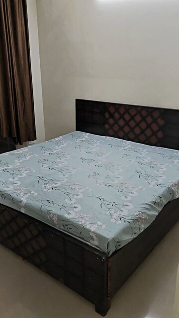 Bedroom in 2 BHK Apartment at Suncity Avenue 102, Sector 102 – for Rent