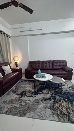 2 BHK Apartment For Sale in Mahaavir Exotique