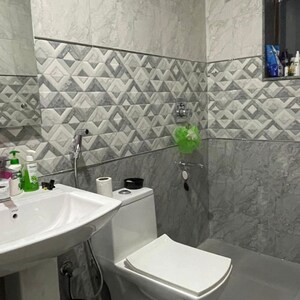 Team Area in 2 BHK Builder Floor at Sector 52 – for Rent