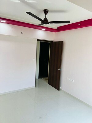 2 BHK Apartment For Rent in Kalpataru Immensa, Kolshet Road