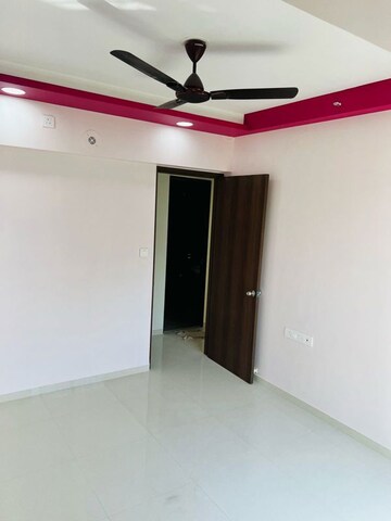 2 BHK Apartment For Rent in Kalpataru Immensa, Kolshet Road