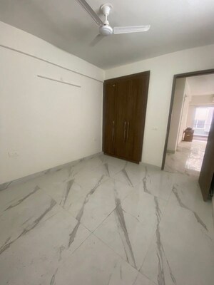 Room in 2.5 BHK Apartment at M3M Soulitude, Sector 89 – for Rent