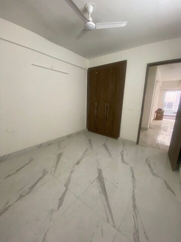 Room in 2.5 BHK Apartment at M3M Soulitude, Sector 89 – for Rent