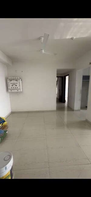 Room in 3 BHK Apartment at Omaxe Royal Residency Faridabad, Sector 79 – for Rent