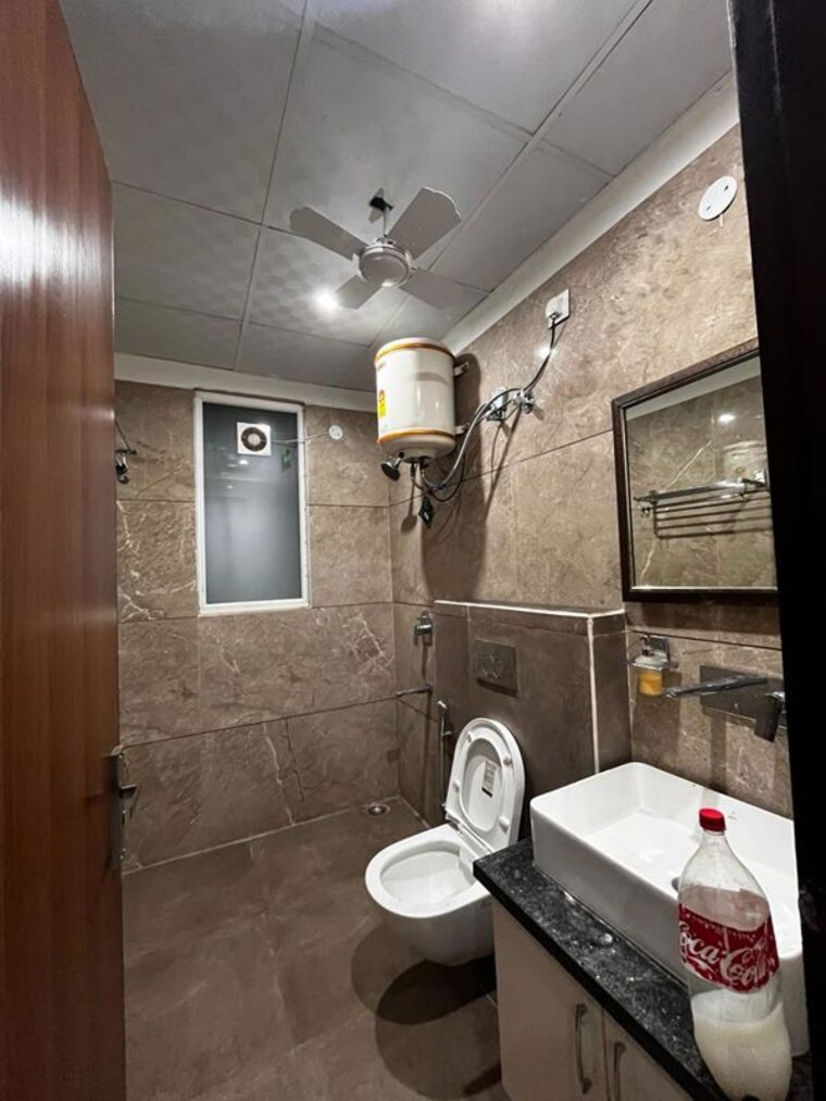 Bathroom, ghb-splande 3 Bedroom 1850 Sq.Ft. Apartment In Patiala Road Zirakpur 9767546